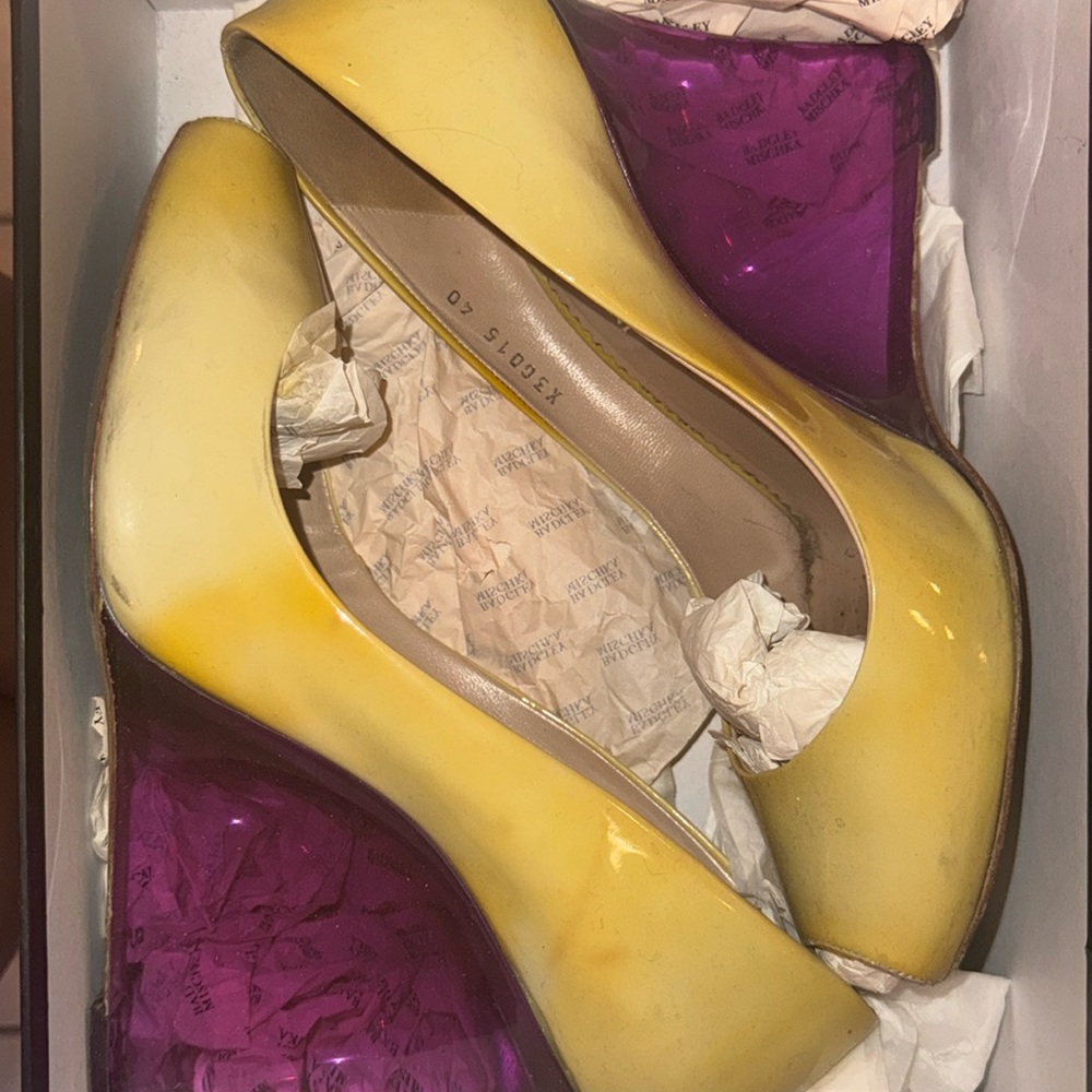 Heels size 8